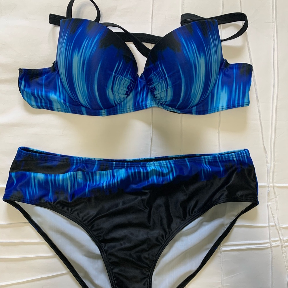 Venus Two Piece Bikini lg